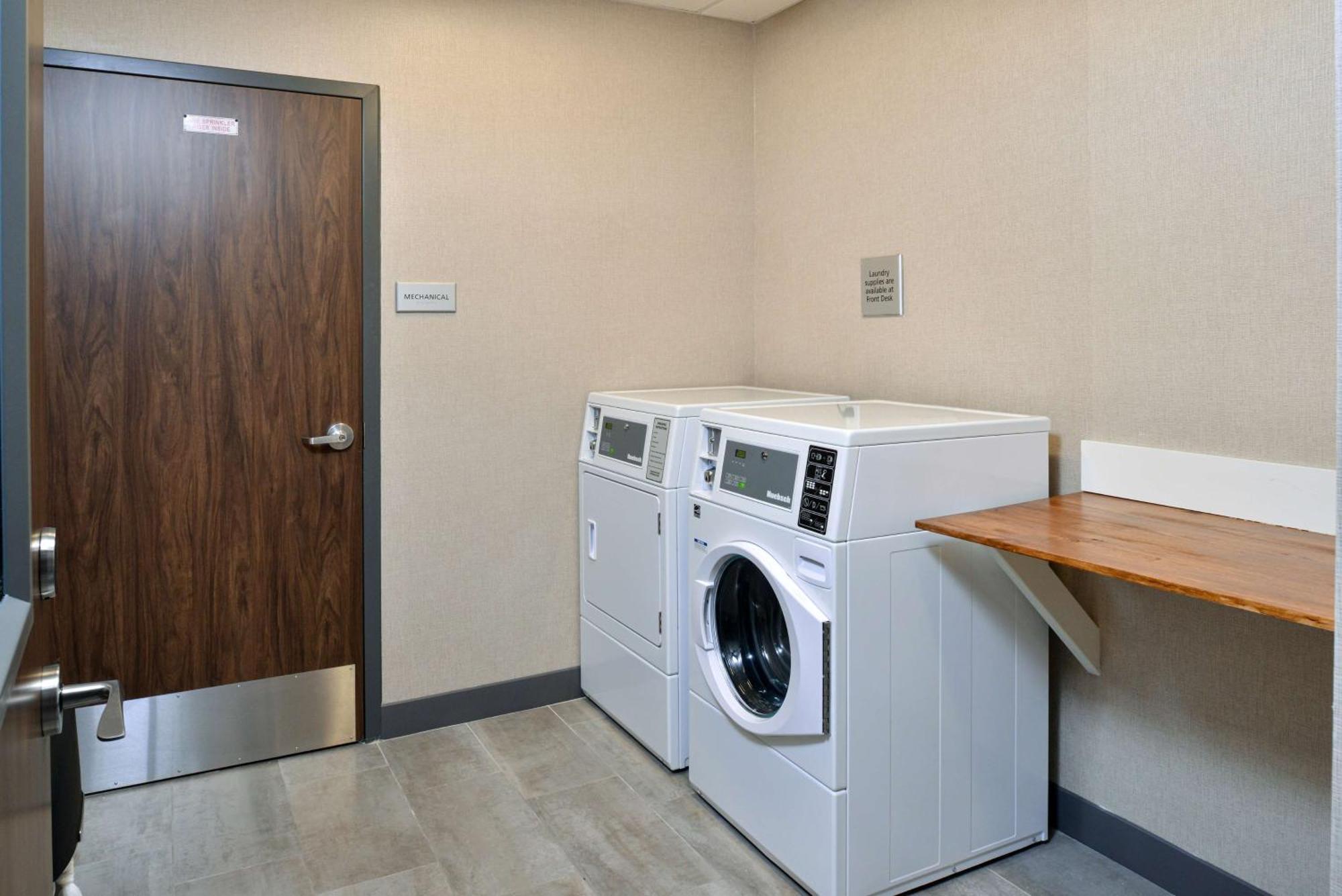 Hampton Inn & Suites Adrian, Mi מראה חיצוני תמונה